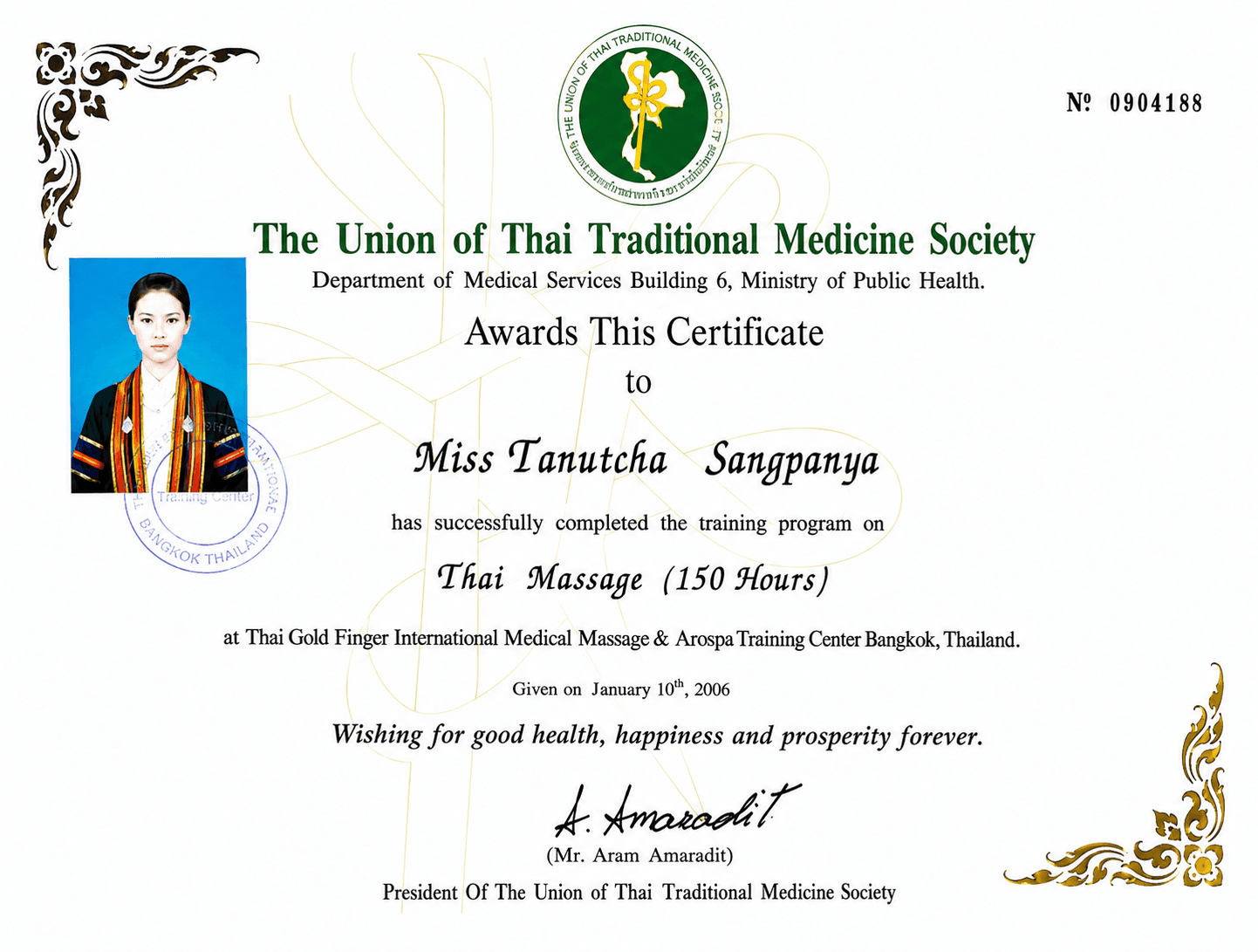 Certificado Thai Massage 150 Hours de Tanutcha Sangpanya